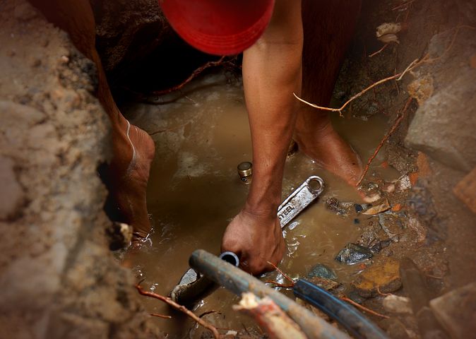 Canberra plumber fixing leaks